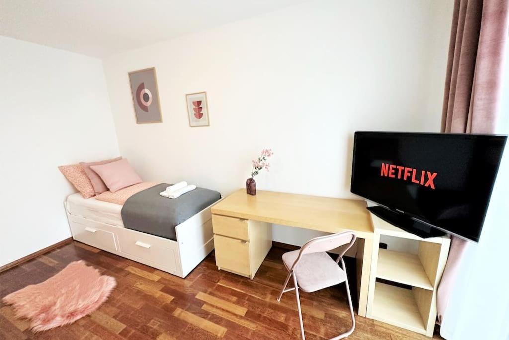 קרקוב Exclusive Penthouse Near Citycenter 120M2 +Netflix מראה חיצוני תמונה