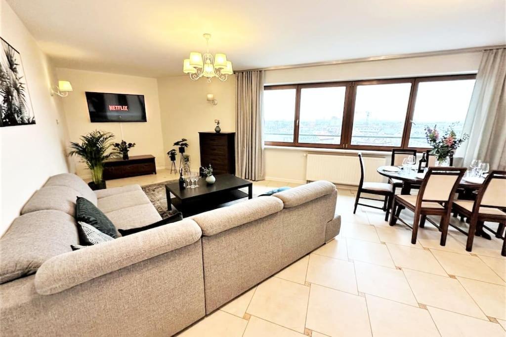 קרקוב Exclusive Penthouse Near Citycenter 120M2 +Netflix מראה חיצוני תמונה