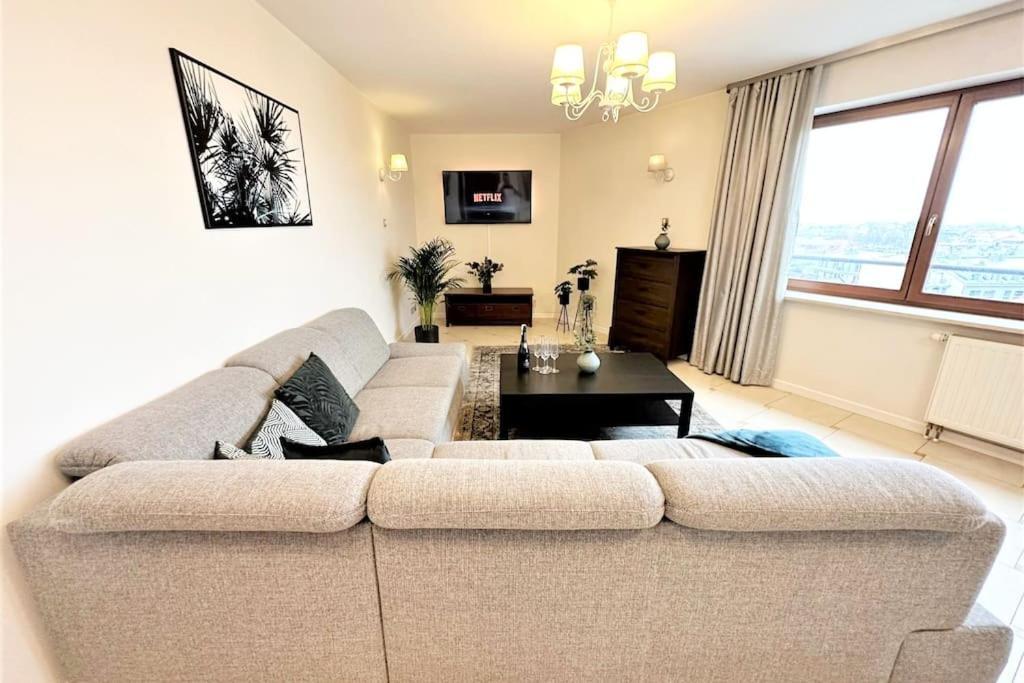 קרקוב Exclusive Penthouse Near Citycenter 120M2 +Netflix מראה חיצוני תמונה