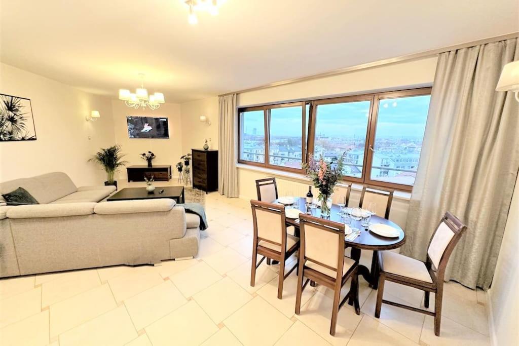 קרקוב Exclusive Penthouse Near Citycenter 120M2 +Netflix מראה חיצוני תמונה