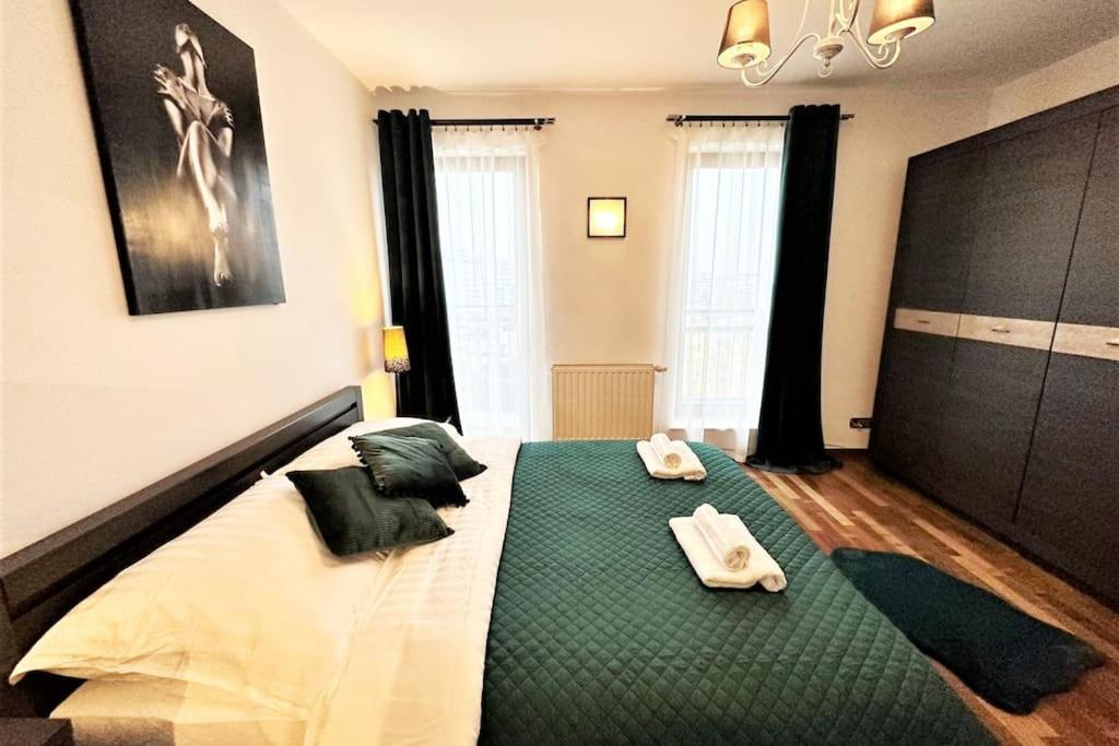 קרקוב Exclusive Penthouse Near Citycenter 120M2 +Netflix מראה חיצוני תמונה