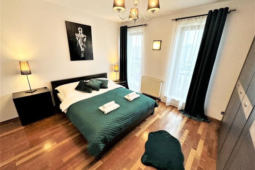 קרקוב Exclusive Penthouse Near Citycenter 120M2 +Netflix מראה חיצוני תמונה